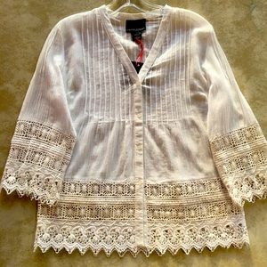 Cotton lace and tucked top